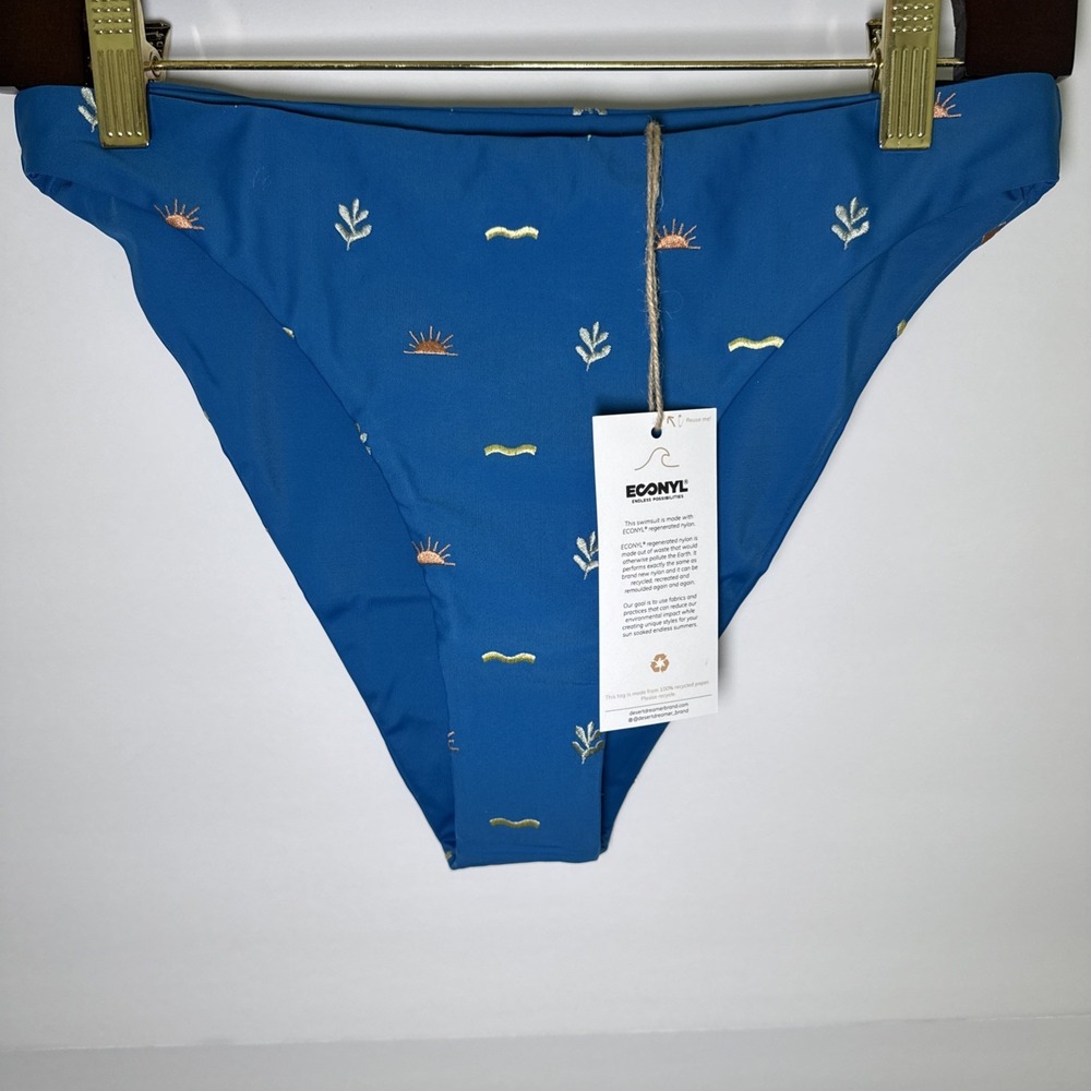 Desert Dreamer Blue Graphic Bikini Bottom Swim Bottom NWT Women's  Medium (M)